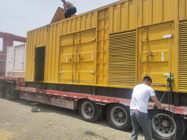 龙港除了负载情况和发动机维护，还有哪些因素会影响 200kw 柴油发电机的油耗？