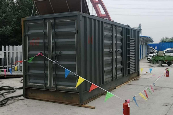 龙港发电机租赁空气滤清器多久更换一次？